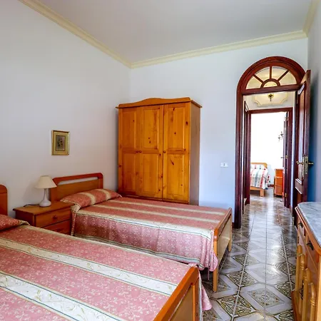 Lovely House Views&garden Apartment *
