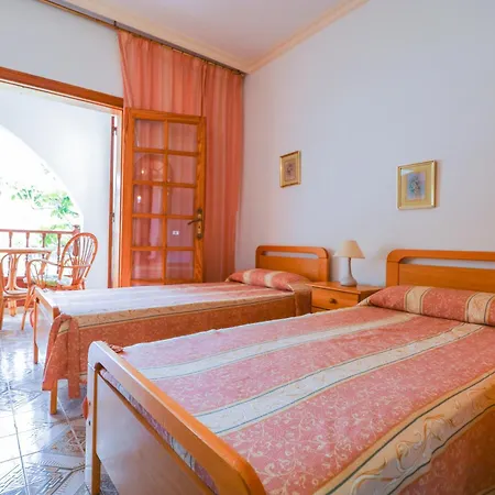 Lovely House Views&garden Apartment *